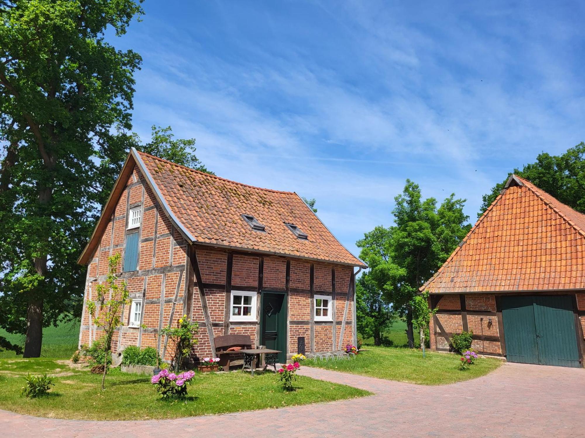 Altes Backhaus Bauernhof Vogel Apartment Rohrsen Luaran gambar